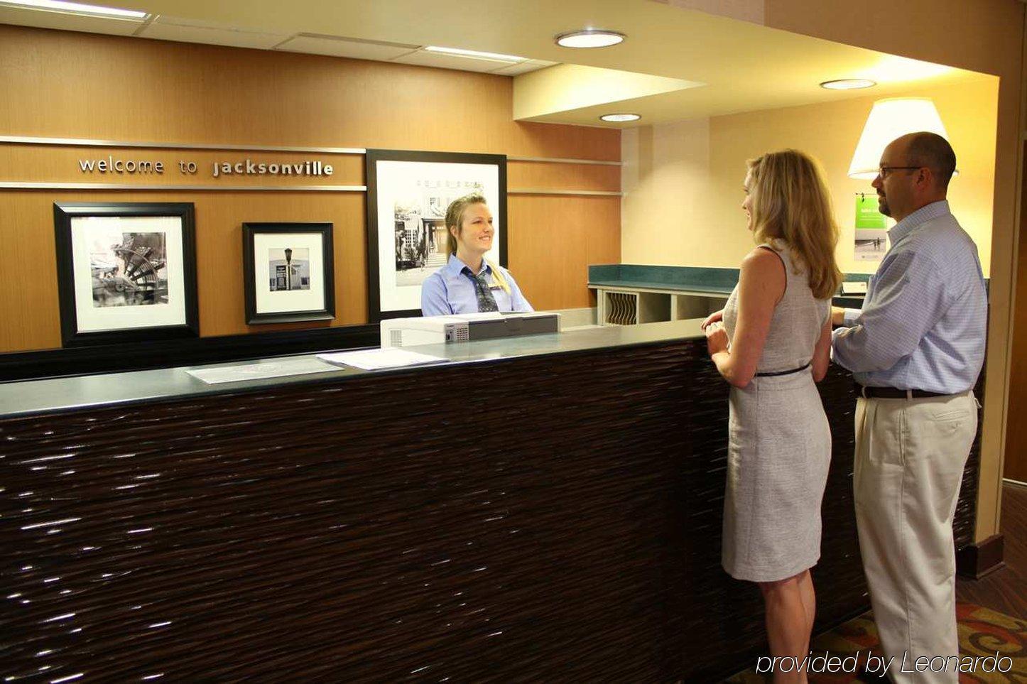 Hampton Inn Jacksonville - I-95 Central Dalaman gambar